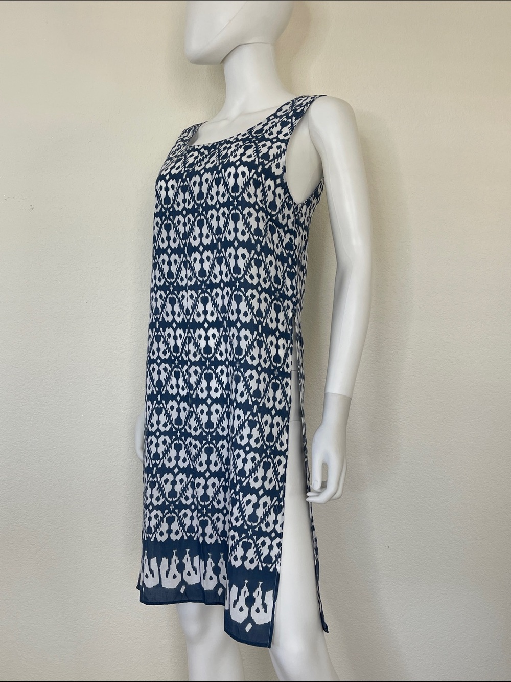 En Creme Navy and White Sleeveless Swim Coverup Dress
